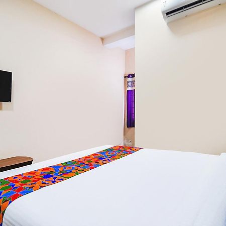 Fabexpress Uv Residency - 700M From Coimbatore International Airport Irugur Екстериор снимка