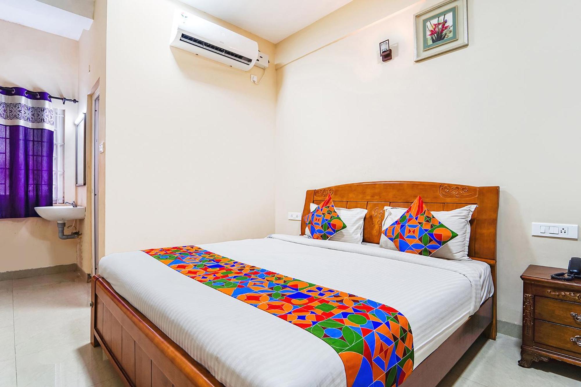 Fabexpress Uv Residency - 700M From Coimbatore International Airport Irugur Екстериор снимка
